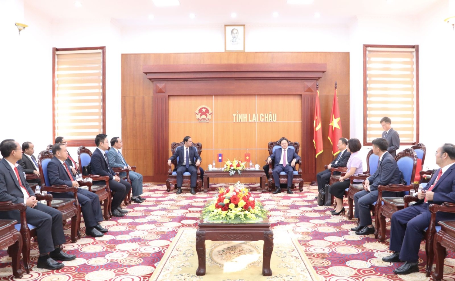 Quang cảnh buổi tiếp xã giao